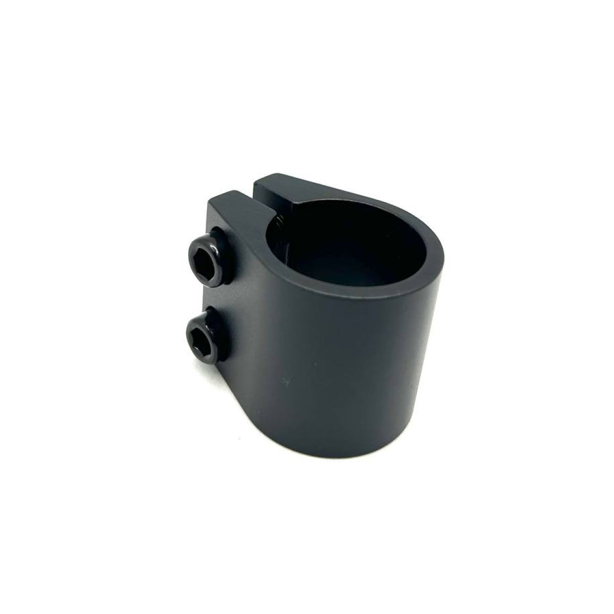 Хомут Fahrenheit 2 болта, IHC 31.8, черный (SC2201)