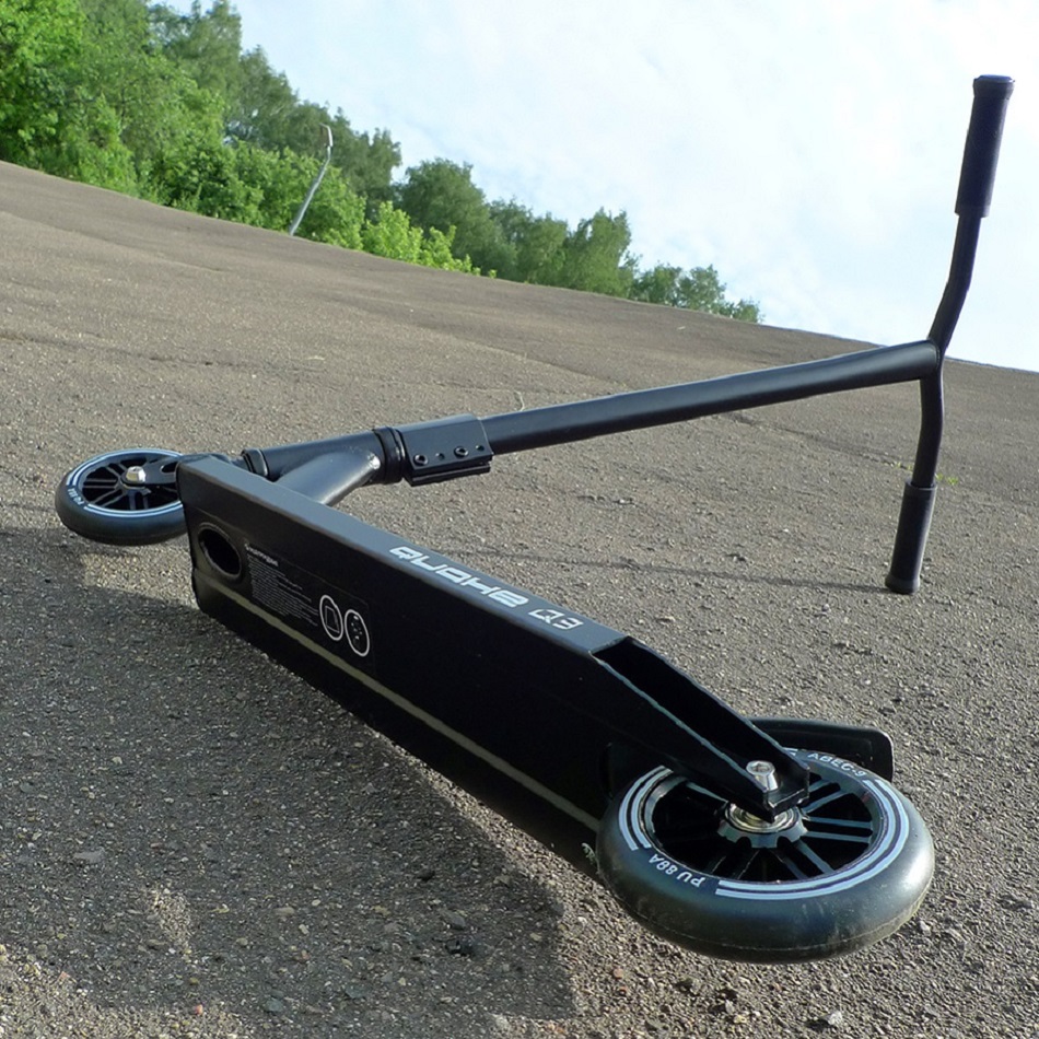 Самокат трюковой Quake Q3 Crazy bat черный/голубой (44060)