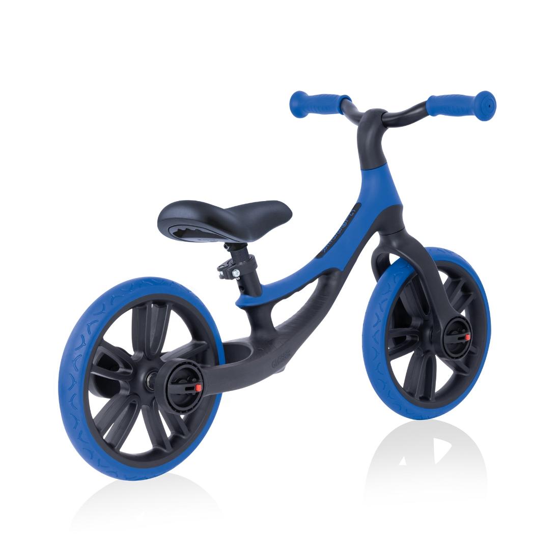 GLOBBER Беговел GO BIKE ELITE DUO черно-синий (712-100)