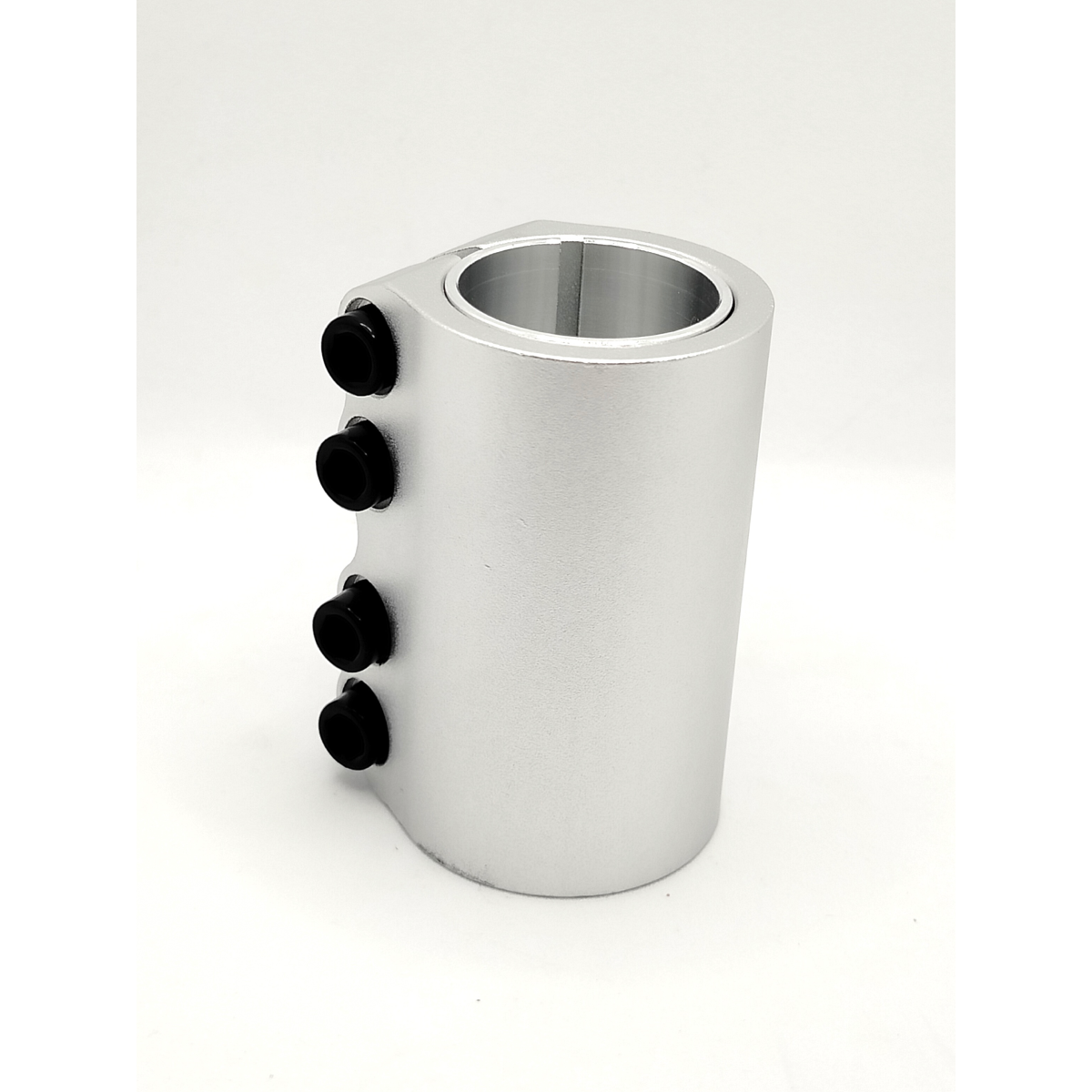 Хомут Fahrenheit 4 болта, SCS 31.8/34.9, серебристый (SC2208)