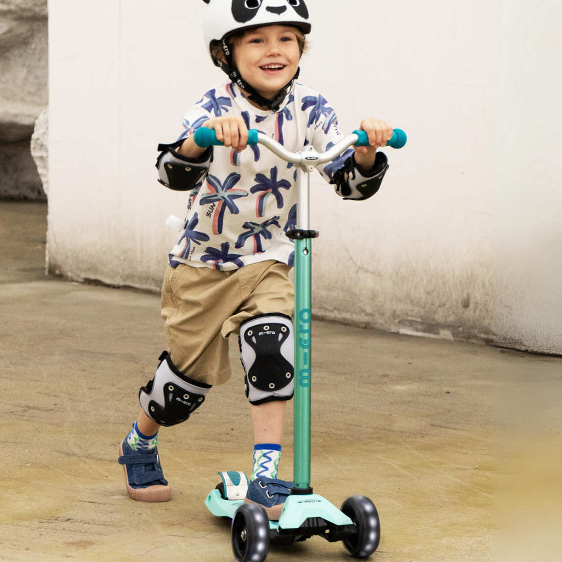 MICRO Maxi Deluxe Pro LED ярко-голубой (MMD042)